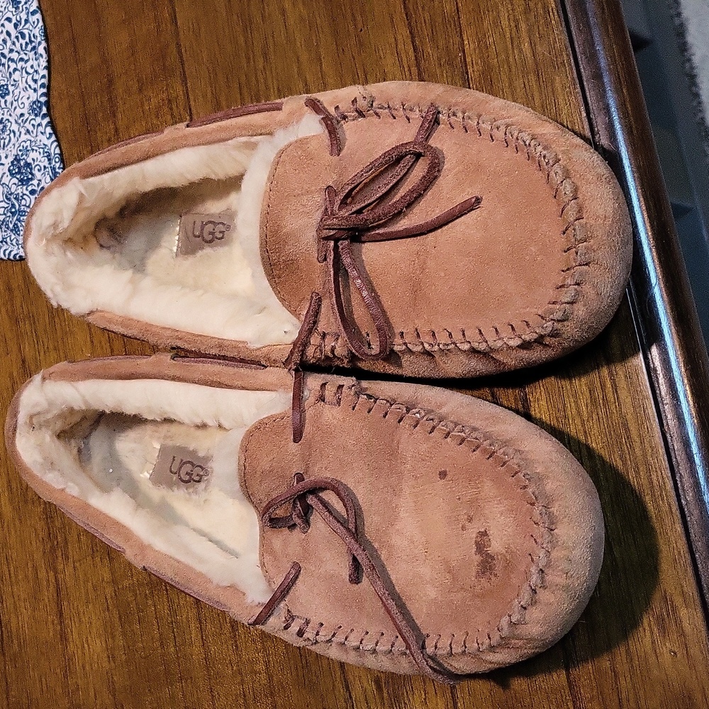 Ugg moccasin slipper